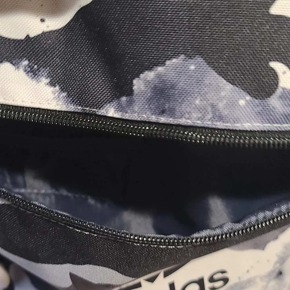 Adidas Unisex Trefoil  Backpack 2.0, Camo Series Chalk White Black, One Size - Picture 3 of 4